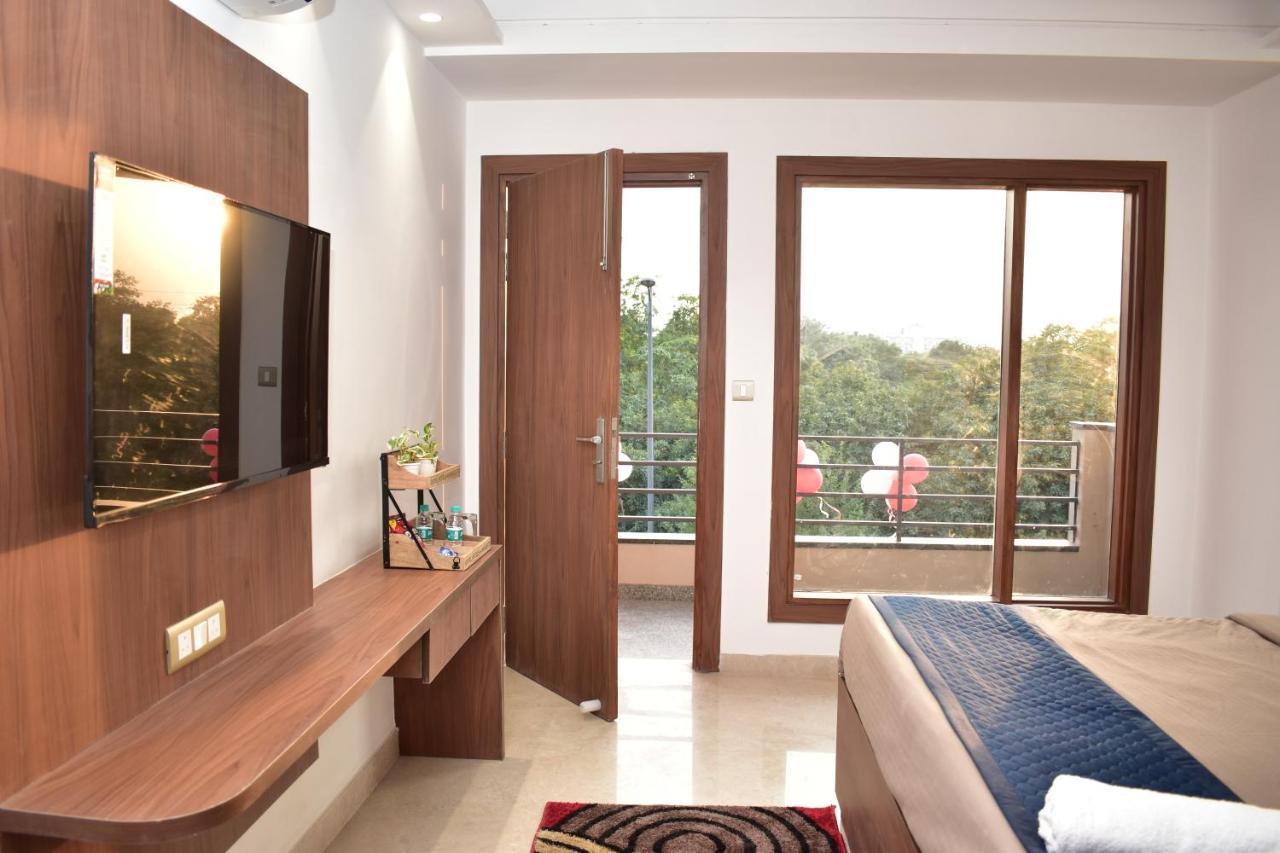 Qotel Hotel Signature Bnb-Ashok Vihar Nuova Delhi Esterno foto