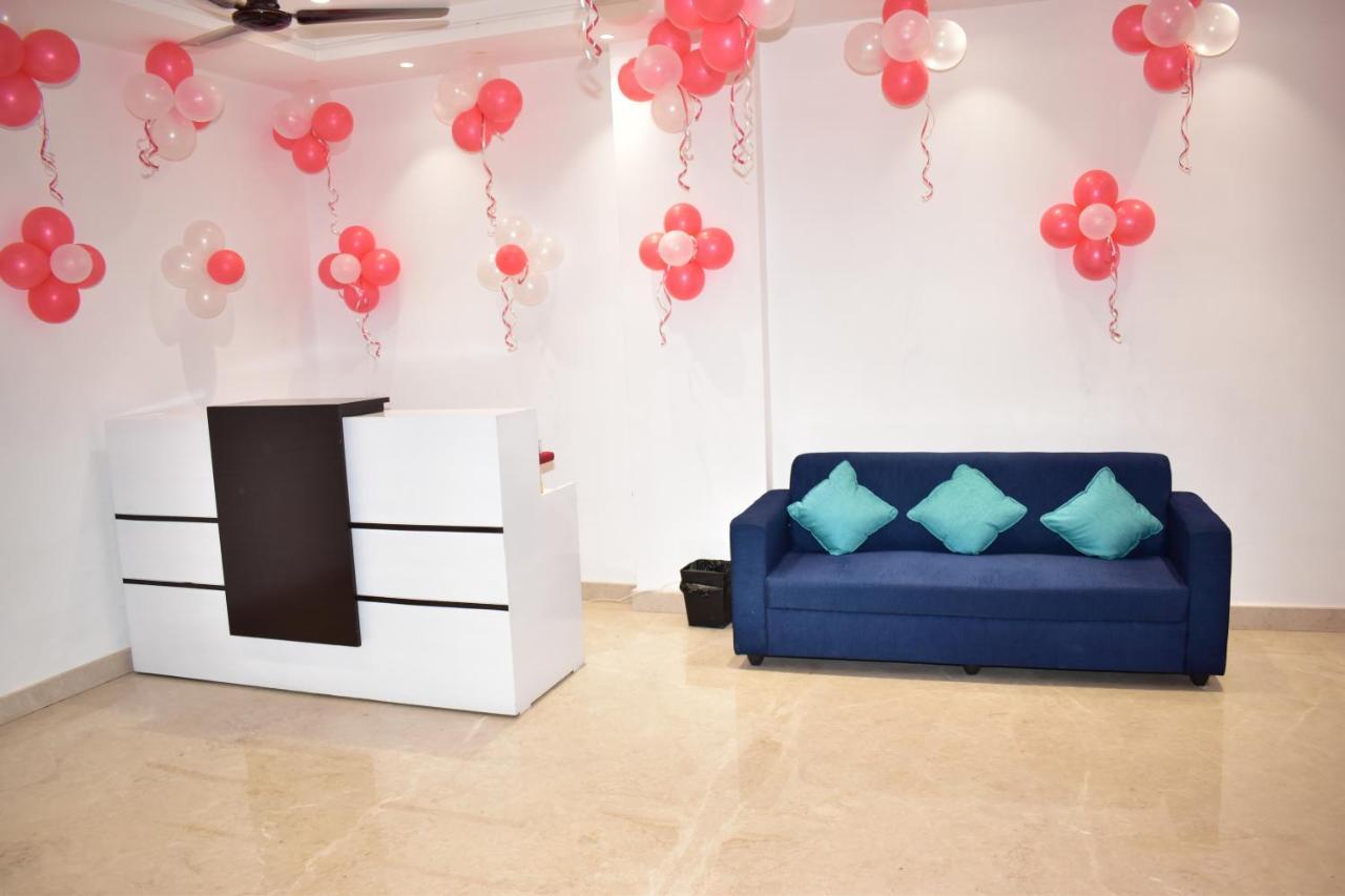 Qotel Hotel Signature Bnb-Ashok Vihar Nuova Delhi Esterno foto