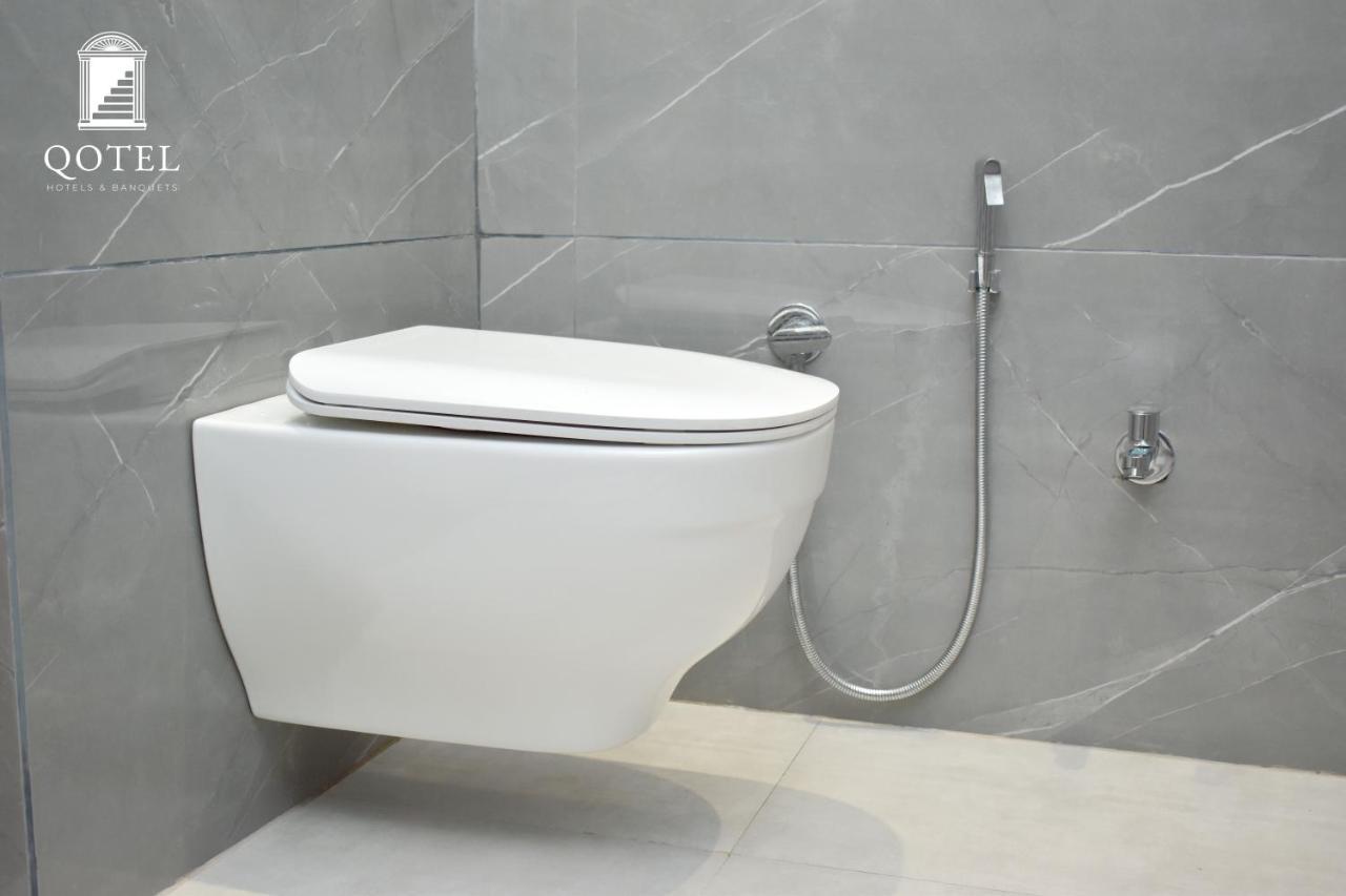 Qotel Hotel Signature Bnb-Ashok Vihar Nuova Delhi Esterno foto